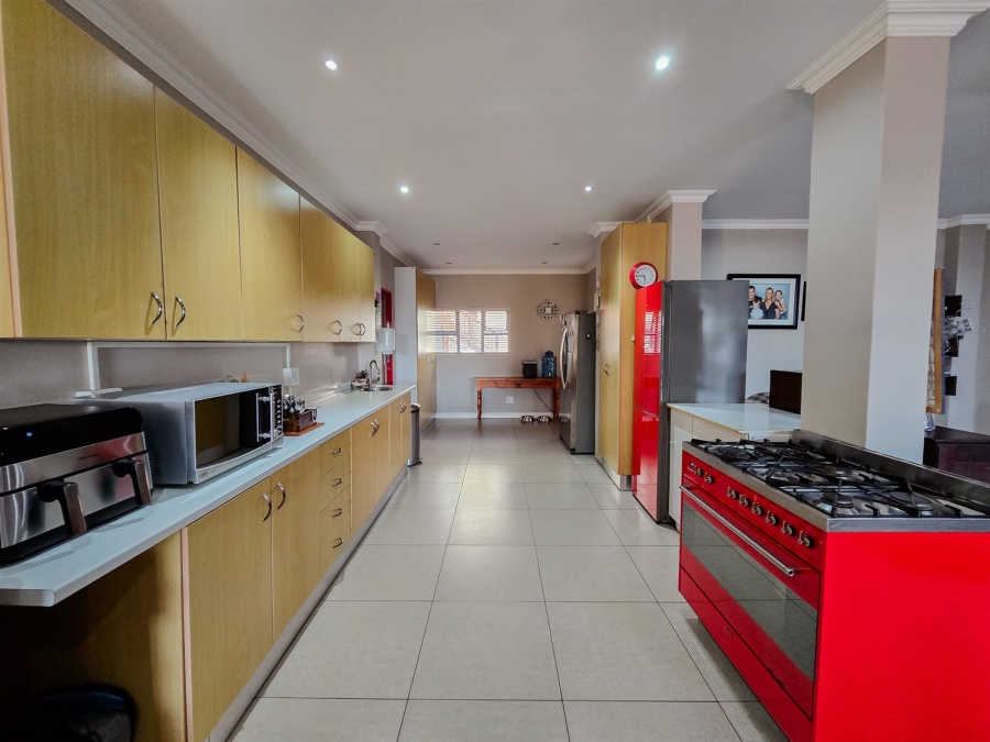 5 Bedroom Property for Sale in Nahoon Eastern Cape
